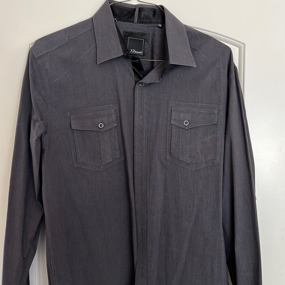 Mens 7 Diamonds XXL dress shirt.